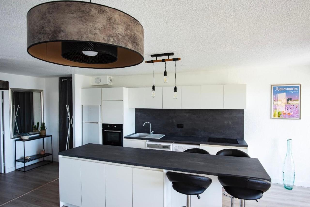 Superb Apartment Near The Port And The Sea Могио Экстерьер фото